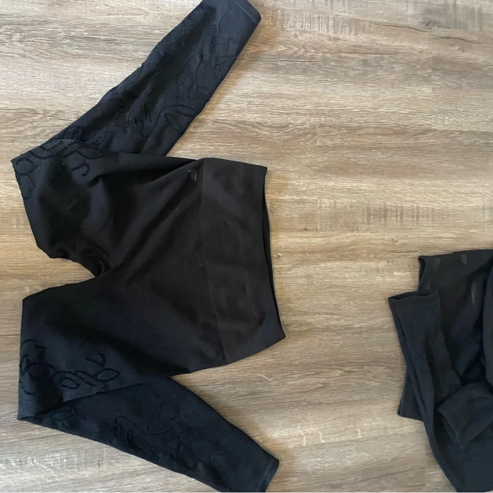 Fabletics Matching set! - Picture 2 of 6